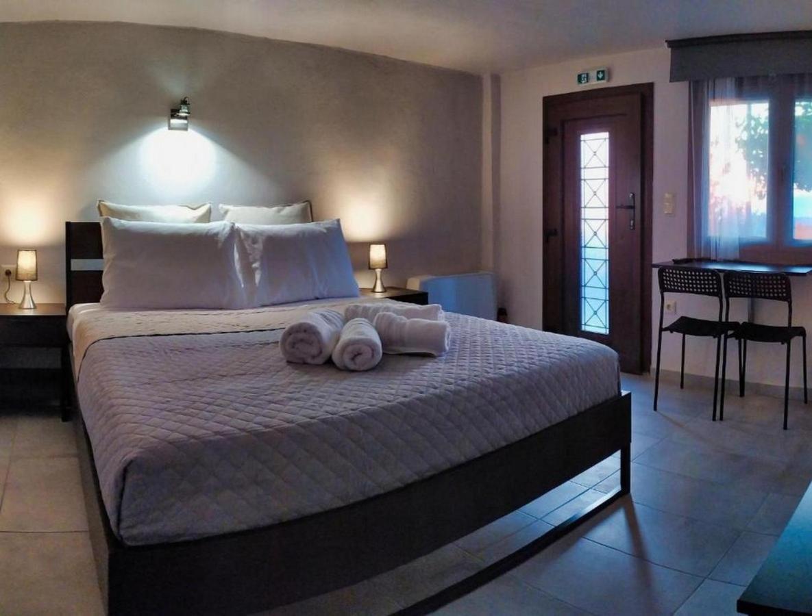 Guesthouse Kastelia Kalampáka Ngoại thất bức ảnh