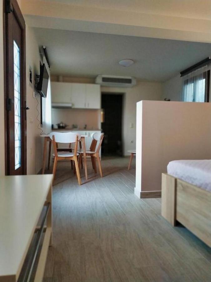 Guesthouse Kastelia Kalampáka Ngoại thất bức ảnh