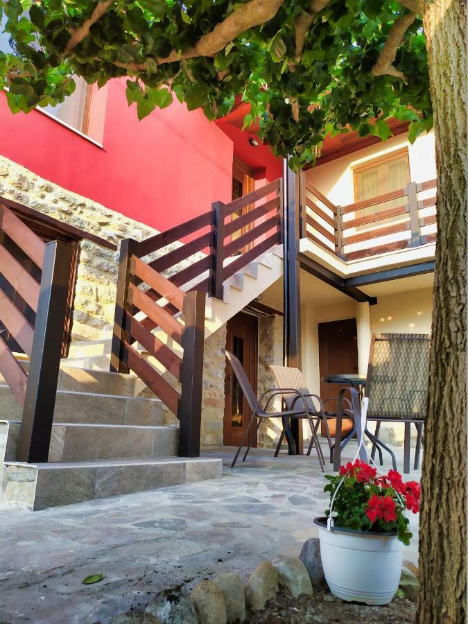 Guesthouse Kastelia Kalampáka Ngoại thất bức ảnh